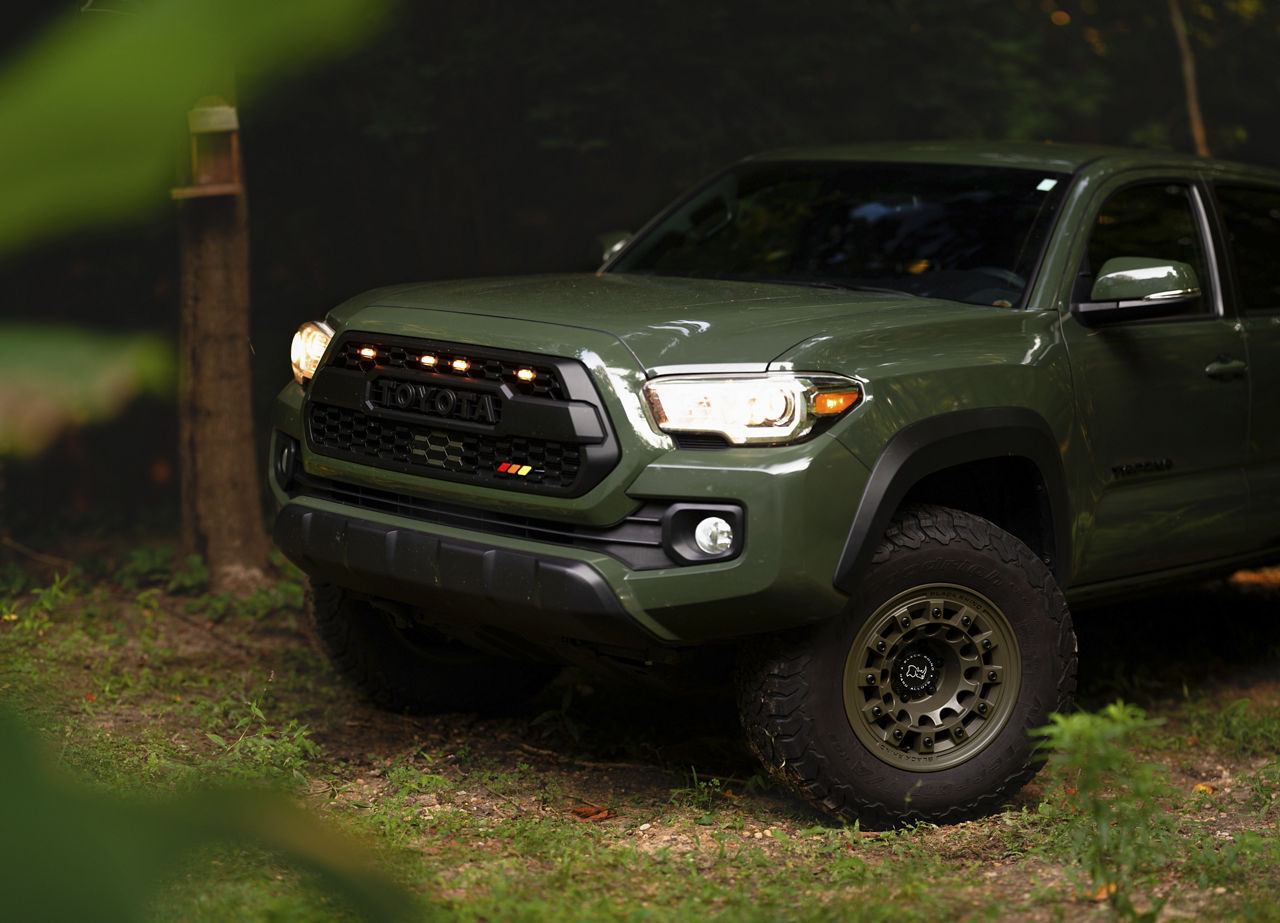 2020 Toyota Tacoma - Black Rhino FUJI - Green | Wheel Pros